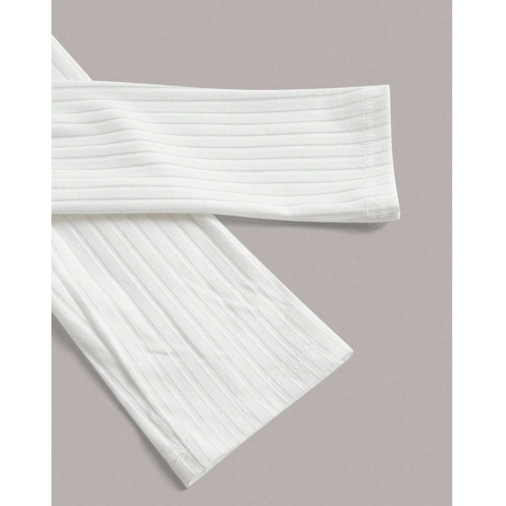 Deep V Neck Long Sleeve Rib-knit White Crop Top - Picture 12 of 12